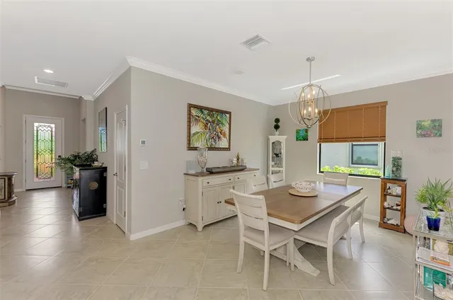 $599,000 | 9829 Hilltop Drive, Venice, FL 34292