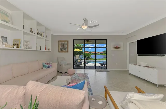 $599,000 | 9829 Hilltop Drive, Venice, FL 34292