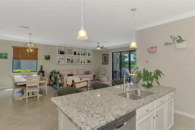 $599,000 | 9829 Hilltop Drive, Venice, FL 34292