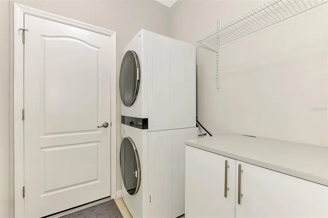 $599,000 | 9829 Hilltop Drive, Venice, FL 34292