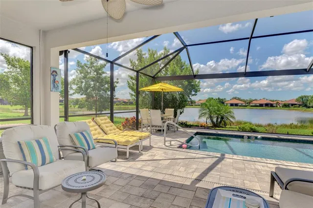$599,000 | 9829 Hilltop Drive, Venice, FL 34292