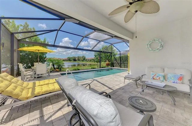 $599,000 | 9829 Hilltop Drive, Venice, FL 34292