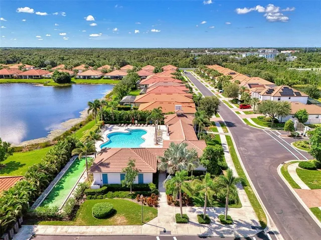 $599,000 | 9829 Hilltop Drive, Venice, FL 34292