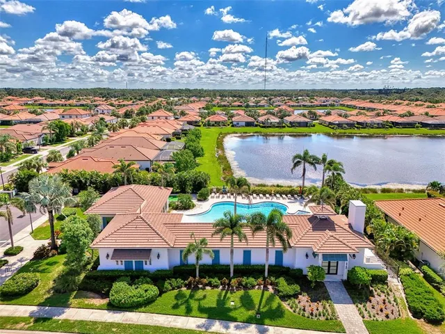 $599,000 | 9829 Hilltop Drive, Venice, FL 34292