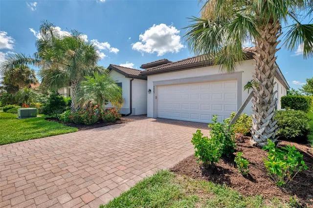 $599,000 | 9829 Hilltop Drive, Venice, FL 34292
