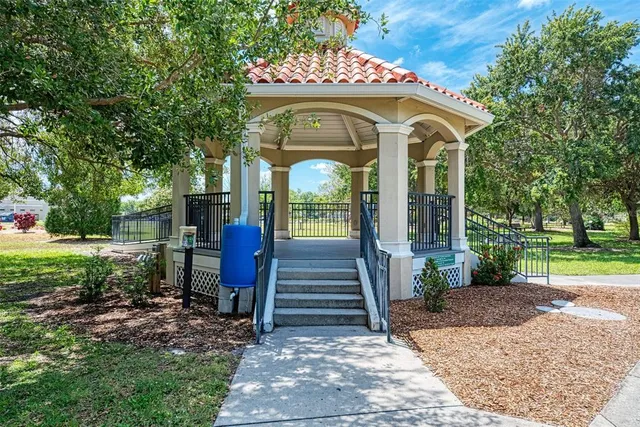$599,000 | 9829 Hilltop Drive, Venice, FL 34292