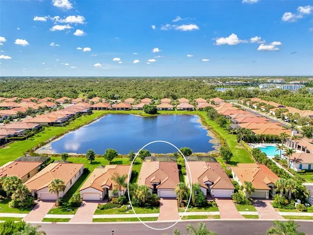 $599,000 | 9829 Hilltop Drive, Venice, FL 34292