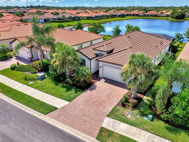 $599,000 | 9829 Hilltop Drive, Venice, FL 34292