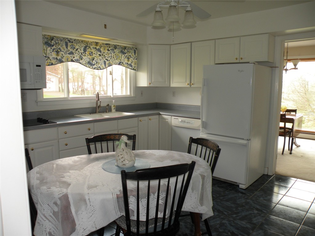 13 Michael Road Binghamton, NY 13901 - Photo 8 of 31 Gallery Image 8