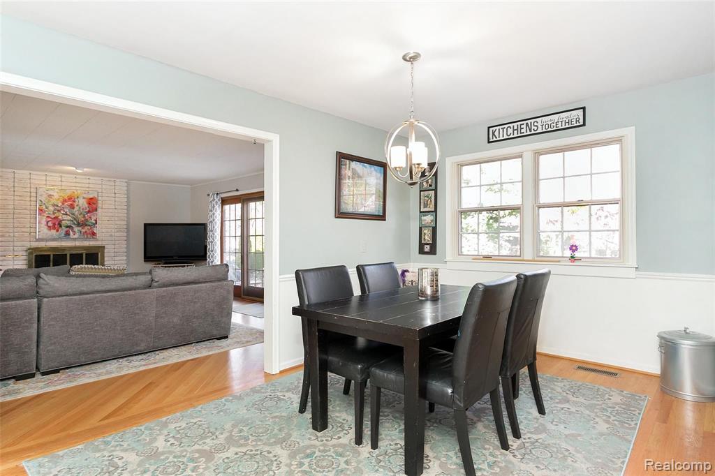 660 Cook Road Grosse Pointe Woods, MI 48236 - Photo 23 of 49