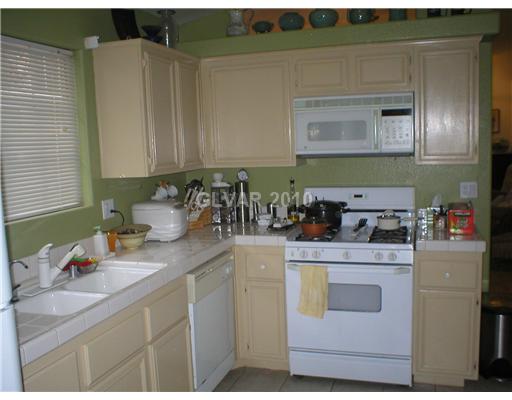2320 Ramsgate Drive Henderson, NV 89074 - Photo 17 of 23 Kitchen.
