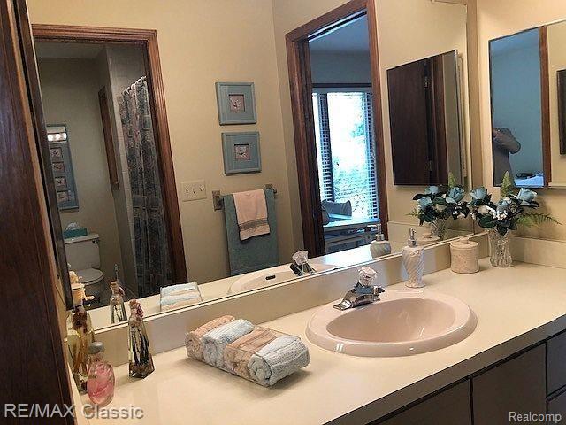 4764 Forest Ridge Court Rochester, MI 48306 - Photo 22 of 38