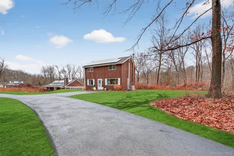 $1,350,000 | 1813-1815 Hunterbrook Road, Yorktown Heights, NY 10598