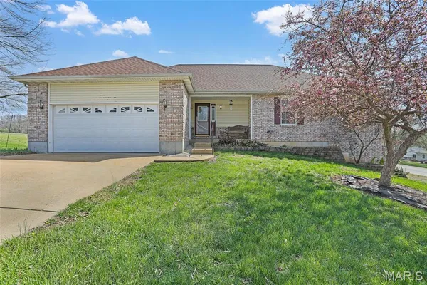 $380,000 | 178 Bridgewater Chase Lane, Villa Ridge, MO 63089