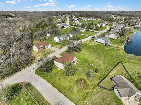 $380,000 | 178 Bridgewater Chase Lane, Villa Ridge, MO 63089