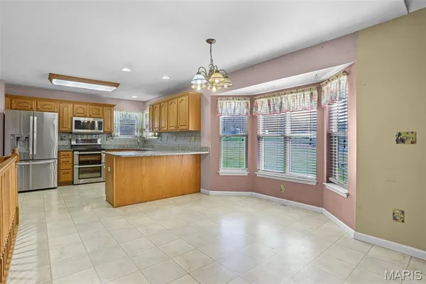 $380,000 | 178 Bridgewater Chase Lane, Villa Ridge, MO 63089
