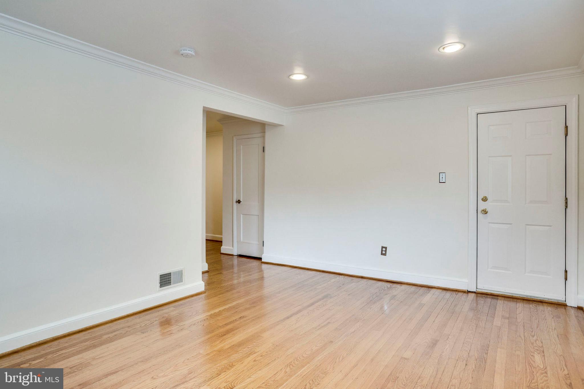 8708 Bradford Road, Unit 202 Silver Spring, MD 20901 - Photo 11 of 28 Living room / front entrance