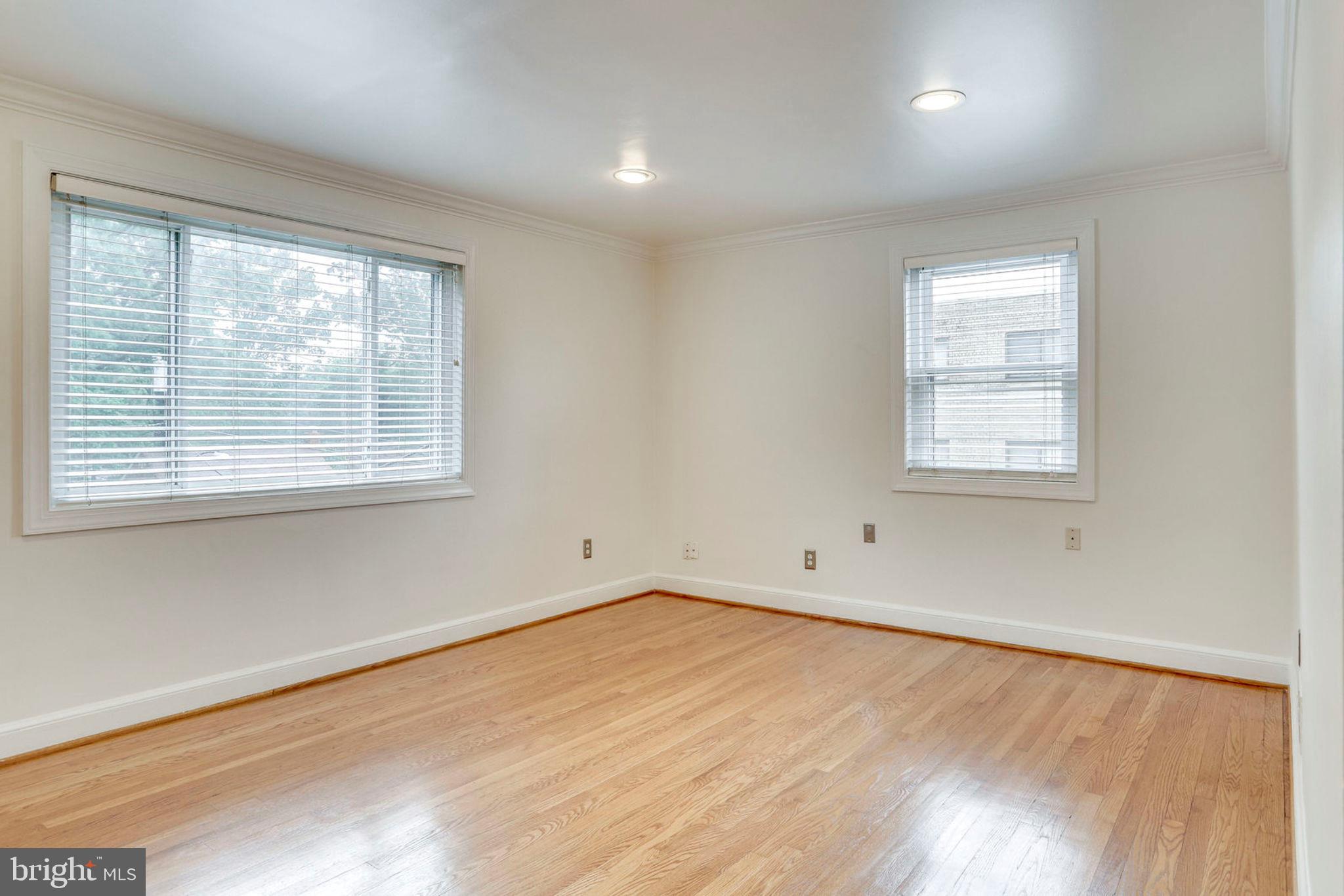 8708 Bradford Road, Unit 202 Silver Spring, MD 20901 - Photo 9 of 28 Living Room