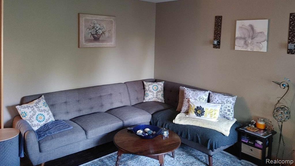 1816 Peppermill Road Lapeer, MI 48446 - Photo 6 of 31 Gallery Image 6