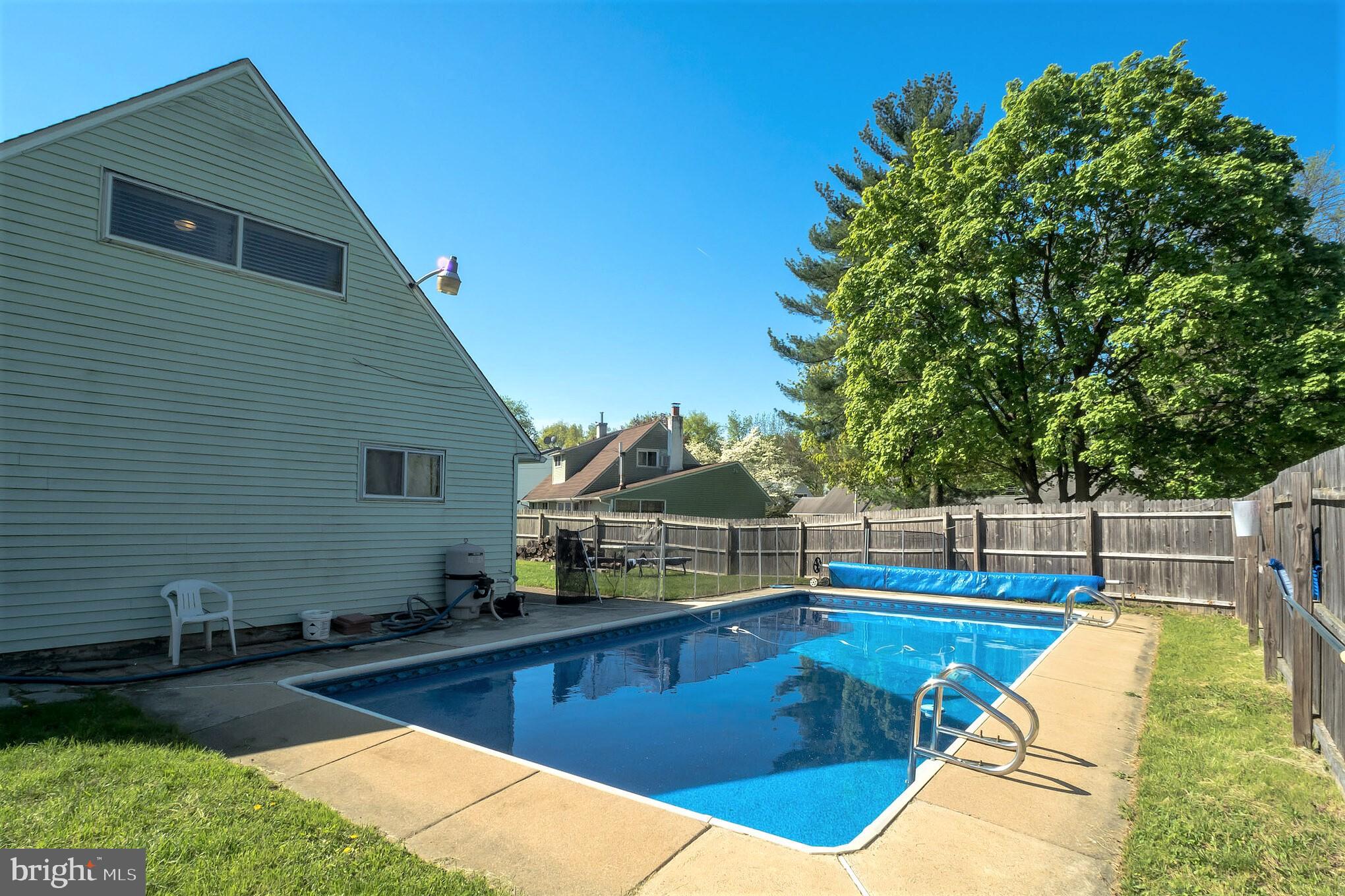 43 Maroon Road Levittown, PA 19056 - Photo 21 of 24 Gallery Image 21