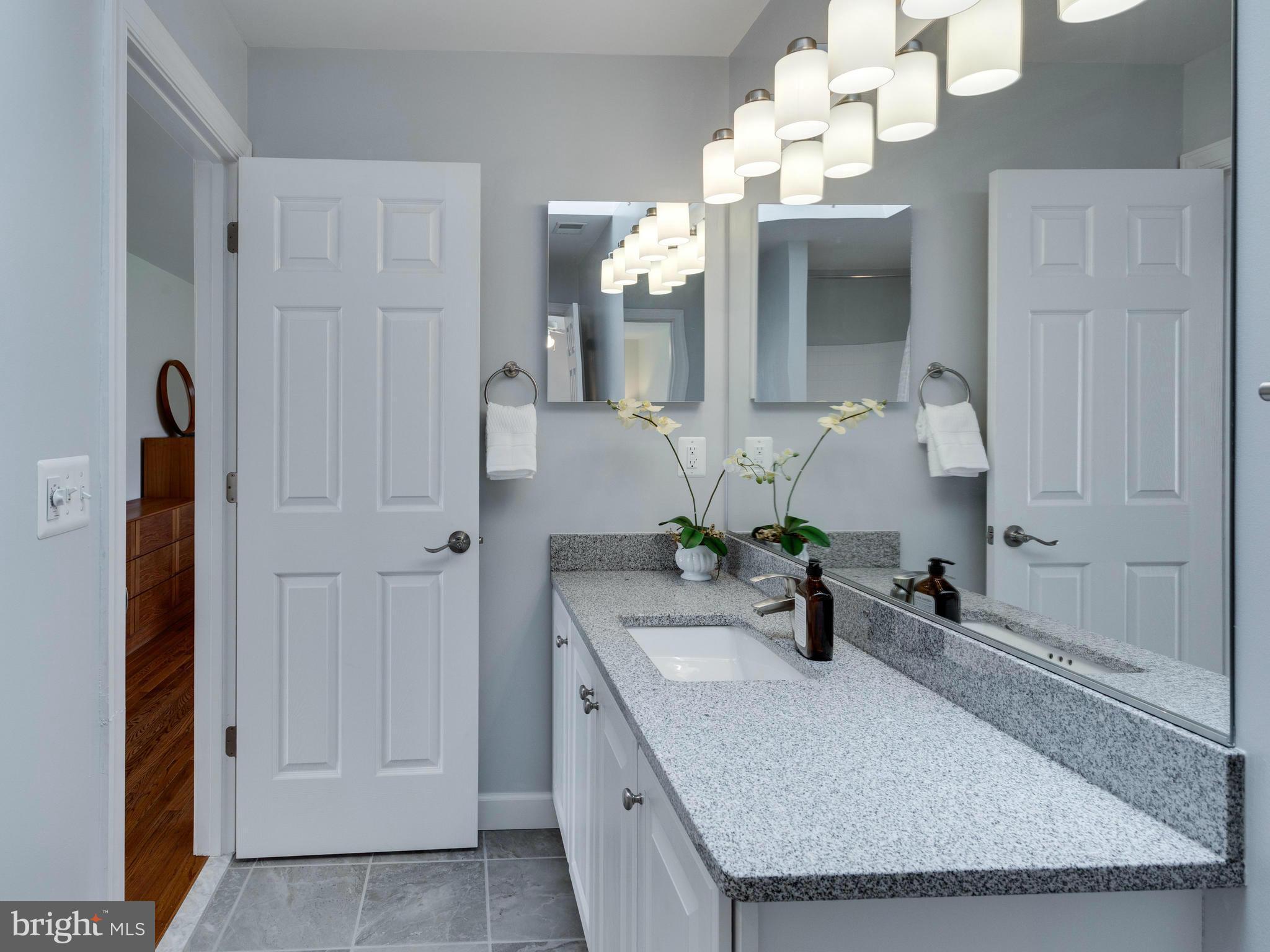 12500 Bunche Road Fairfax, VA 22030 - Photo 19 of 30 Bath