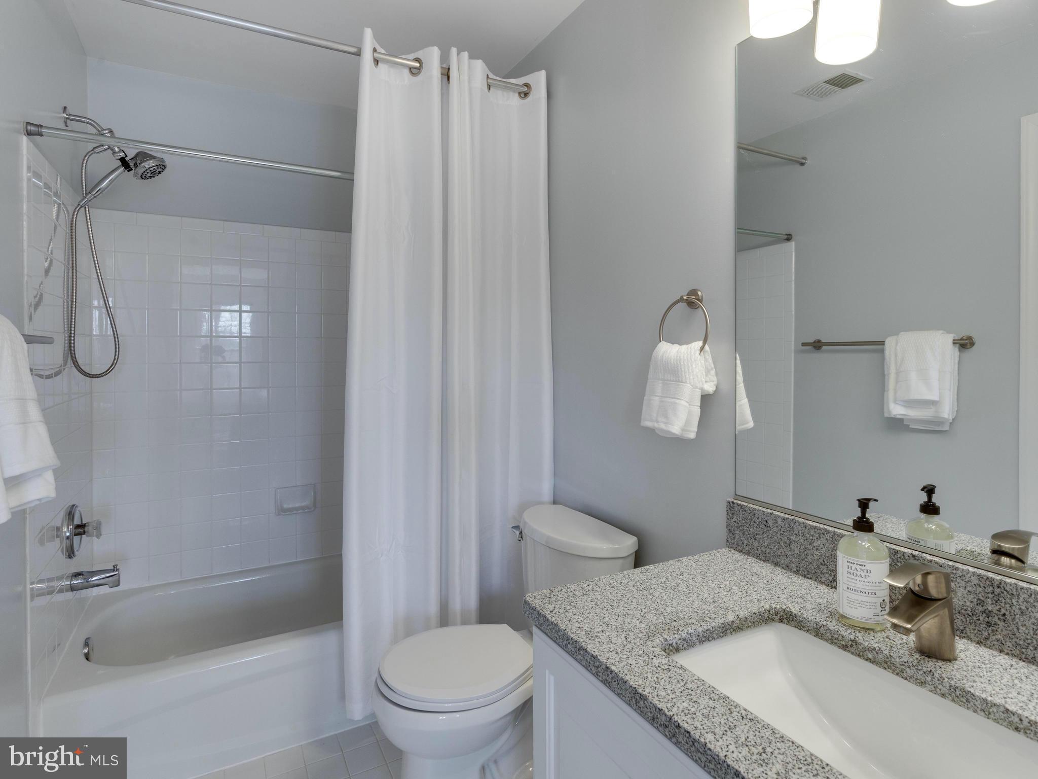 12500 Bunche Road Fairfax, VA 22030 - Photo 23 of 30 Bath