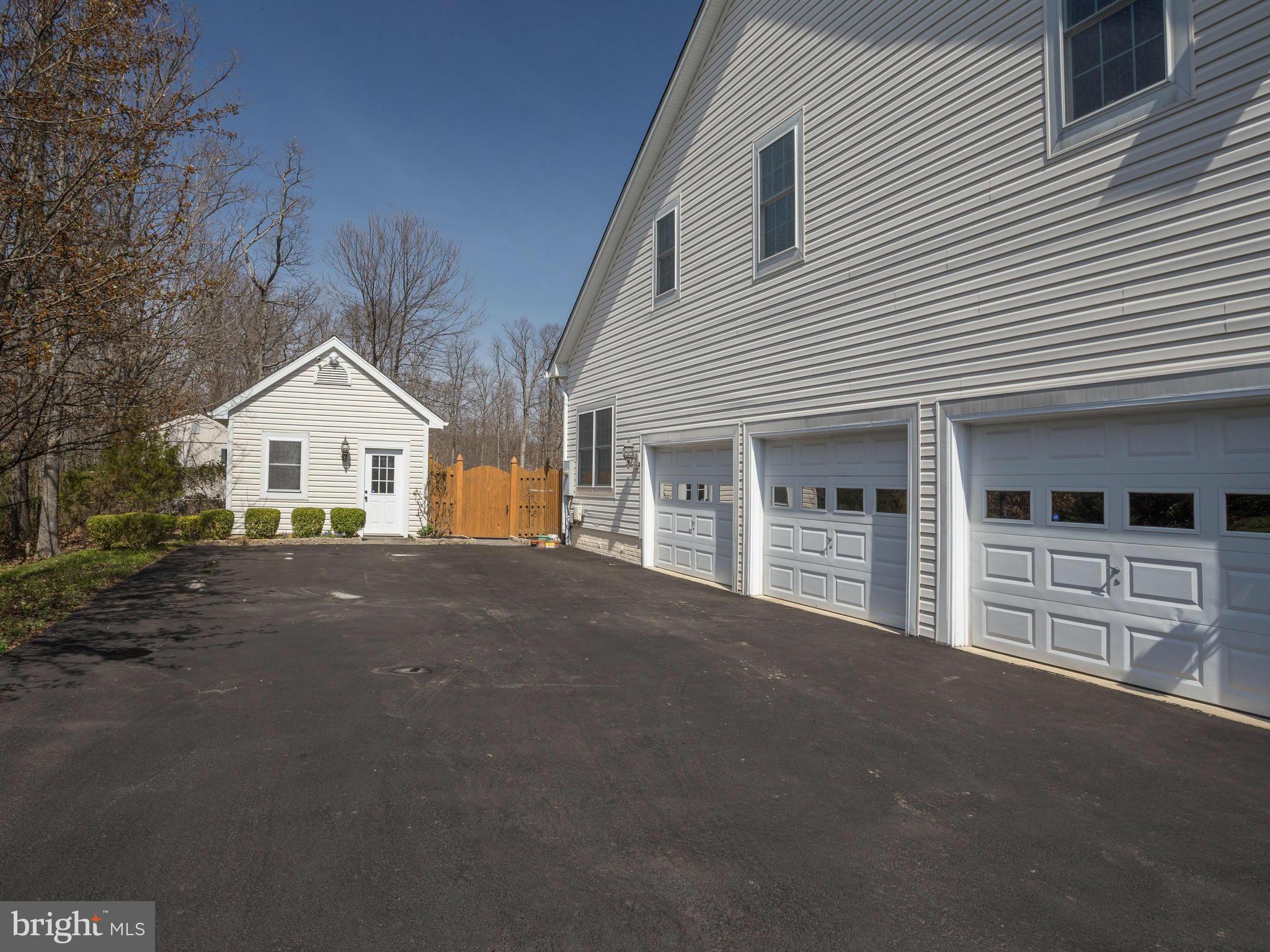 12500 Bunche Road Fairfax, VA 22030 - Photo 30 of 30 3 car garage and view of oversized workshop/studio
