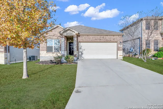 $267,500 | 10423 Francisco Way, Converse, TX 78109