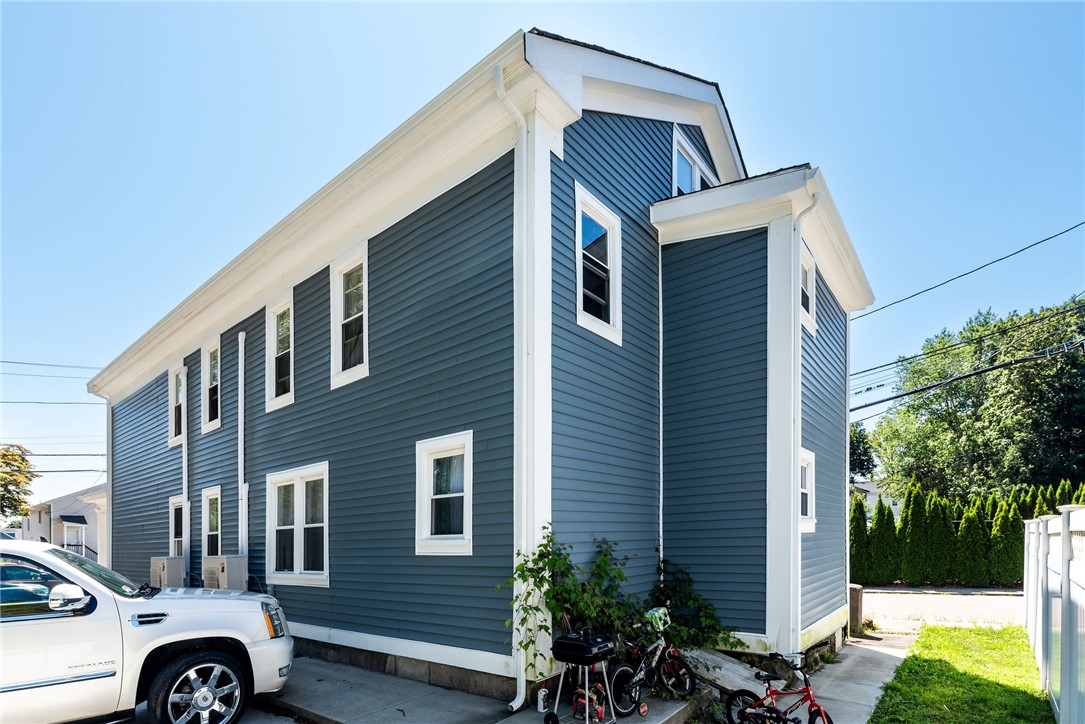 19 Pleasant Street Westerly, RI 02891 - Photo 5 of 45