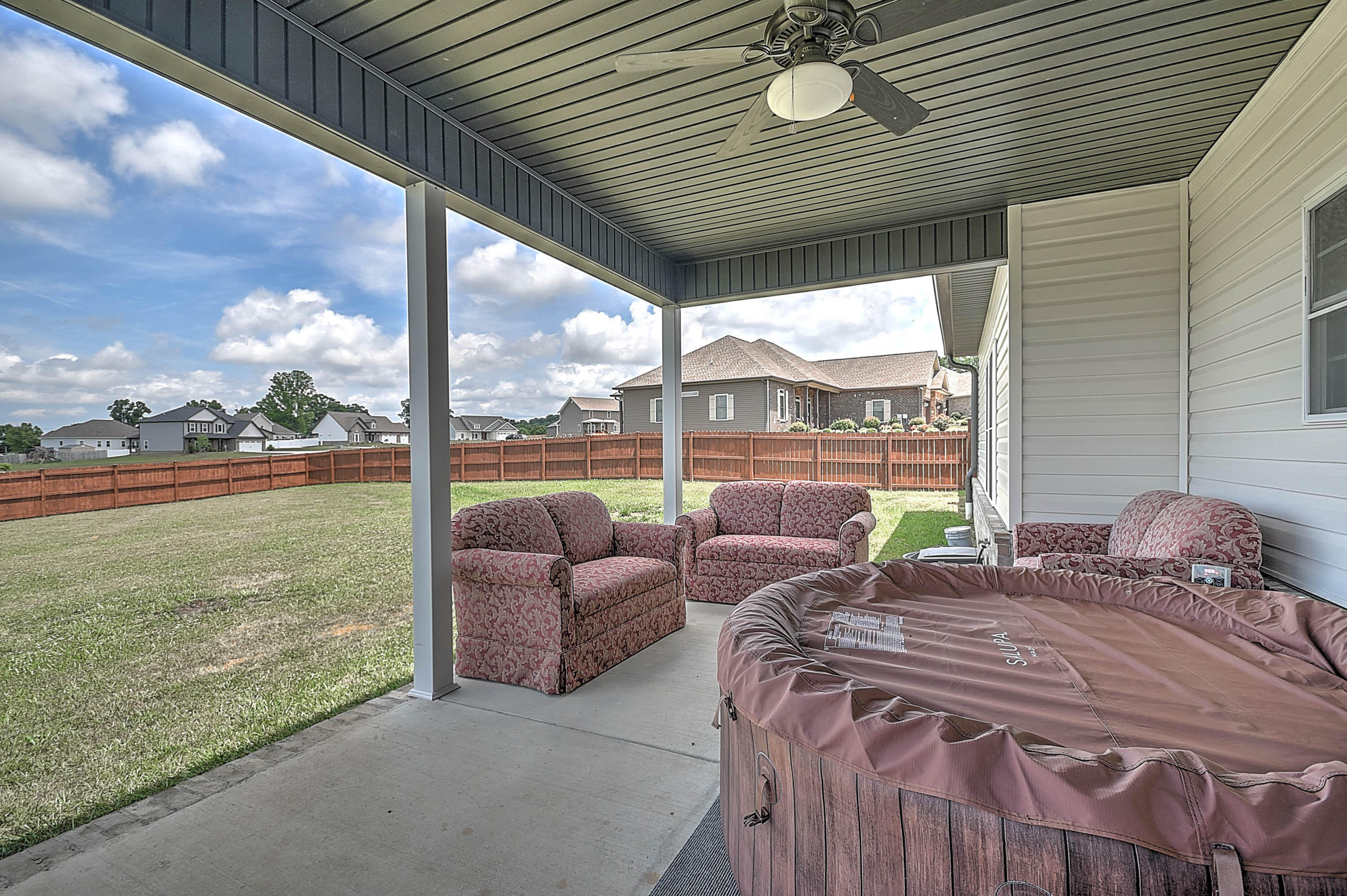 135 Rhetts Way Jonesborough, TN 37659 - Photo 23 of 29 Covered back patio