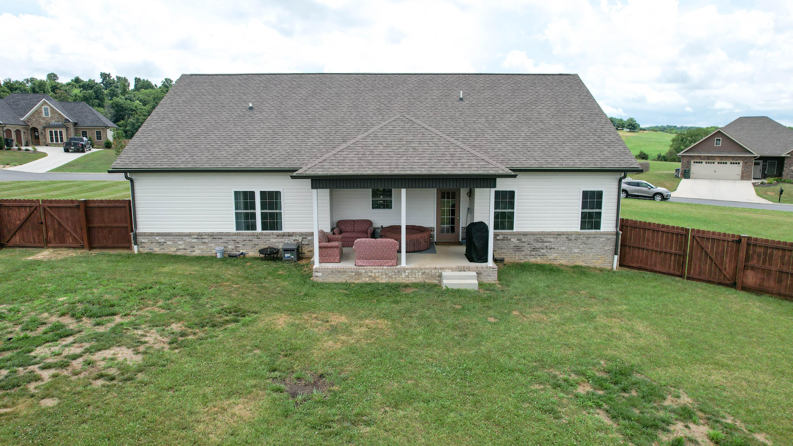135 Rhetts Way Jonesborough, TN 37659 - Photo 24 of 29 Back view of home