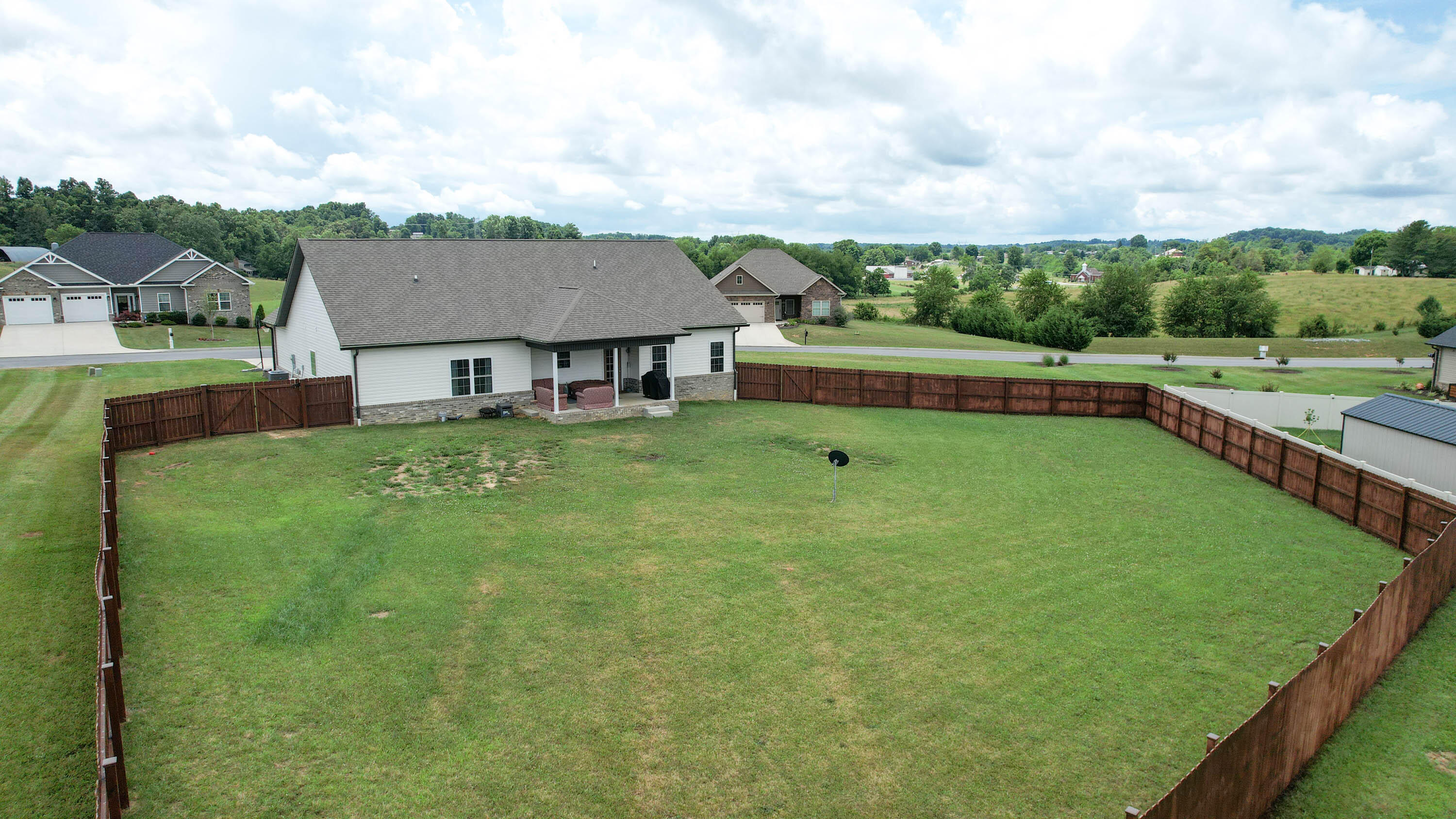 135 Rhetts Way Jonesborough, TN 37659 - Photo 26 of 29 Fenced in back yard