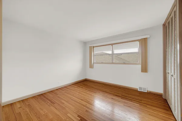 $500,000 | 10916 Kingston Street, Westchester, IL 60154