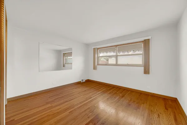 $500,000 | 10916 Kingston Street, Westchester, IL 60154