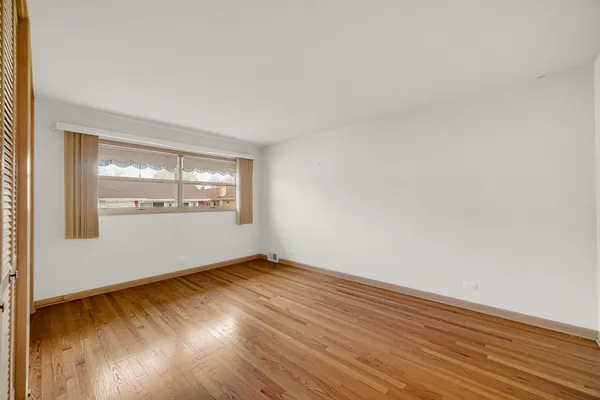 $500,000 | 10916 Kingston Street, Westchester, IL 60154