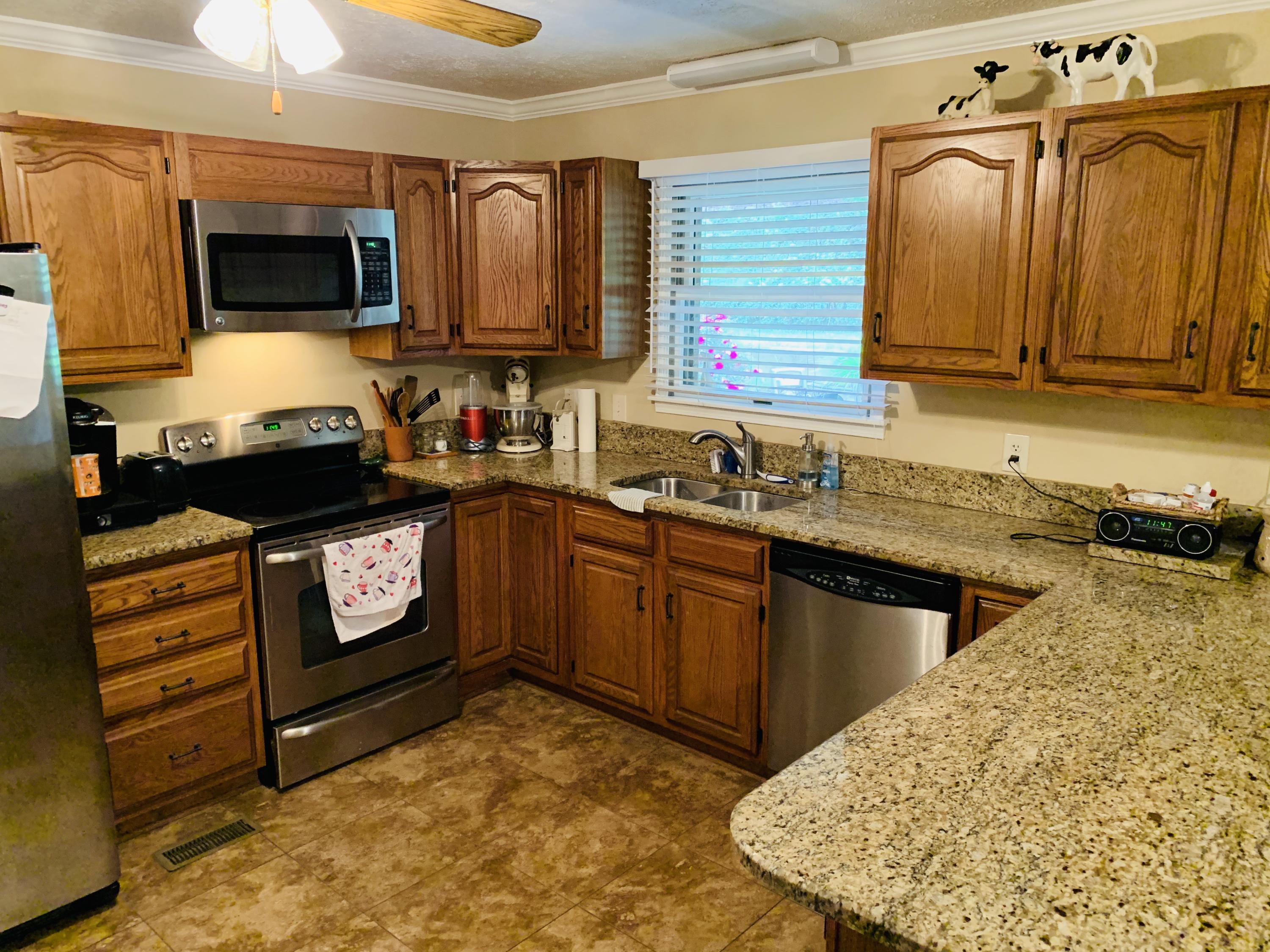 363 Ball Orchard Road Kingsport, TN 37660 - Photo 11 of 43 8BBD5B08-515B-4D0B-AB4C-F0F472B652F9