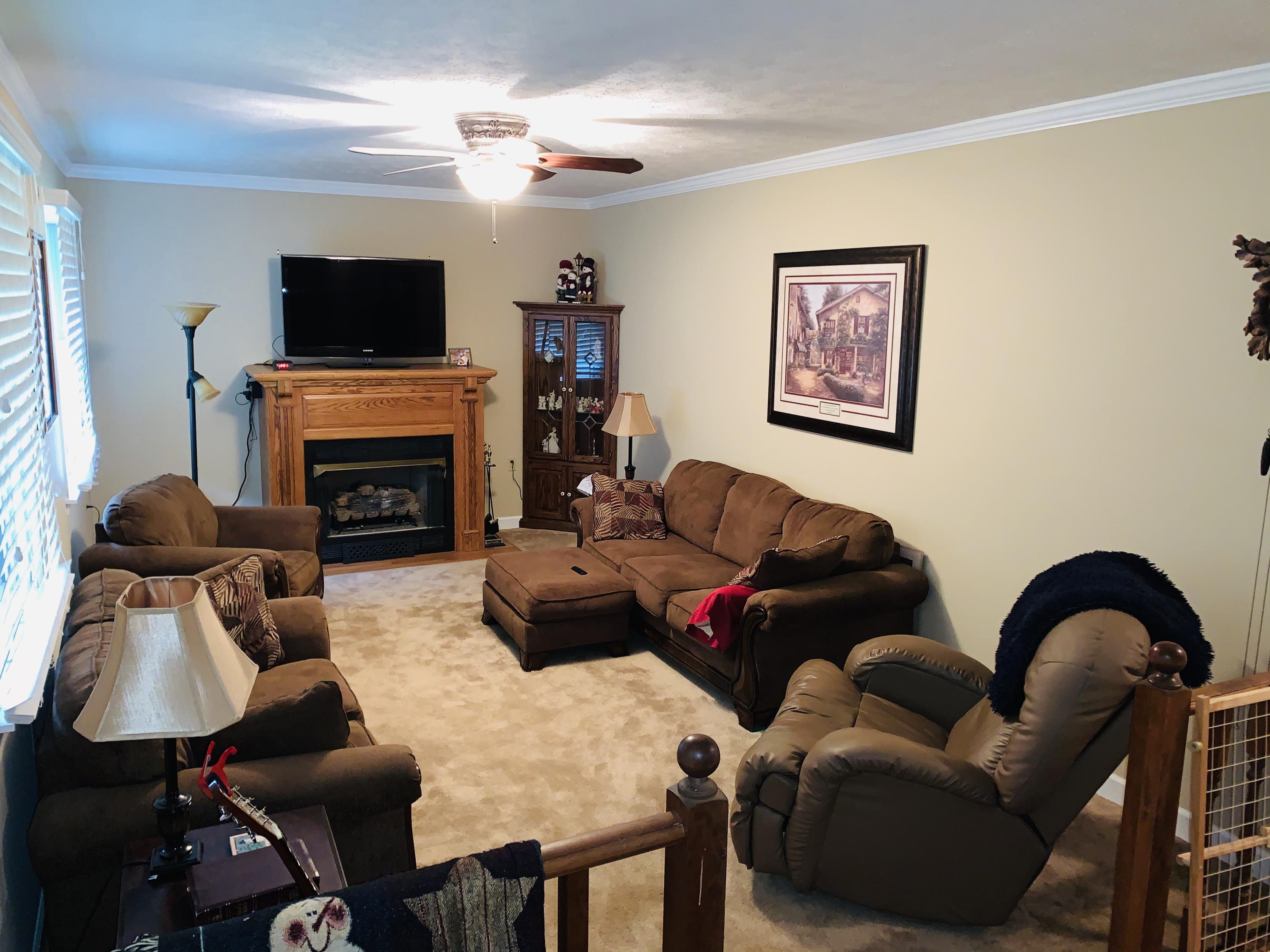 363 Ball Orchard Road Kingsport, TN 37660 - Photo 4 of 43 2F665190-5847-4E94-8148-3BAA78CBDA83