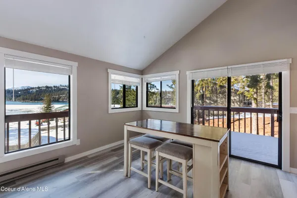 $879,000 | 176 Swan Shores Drive, Sagle, ID 83860