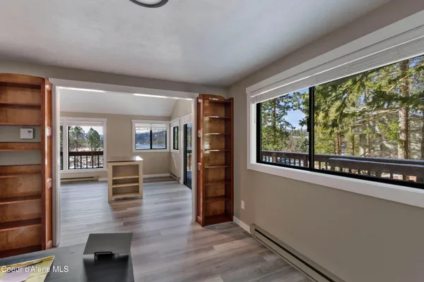 $879,000 | 176 Swan Shores Drive, Sagle, ID 83860