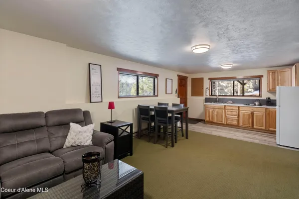$789,000 | 176 Swan Shores Drive, Sagle, ID 83860