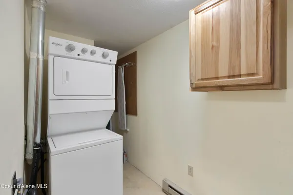 $879,000 | 176 Swan Shores Drive, Sagle, ID 83860