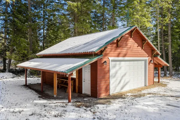 $869,000 | 176 Swan Shores Drive, Sagle, ID 83860