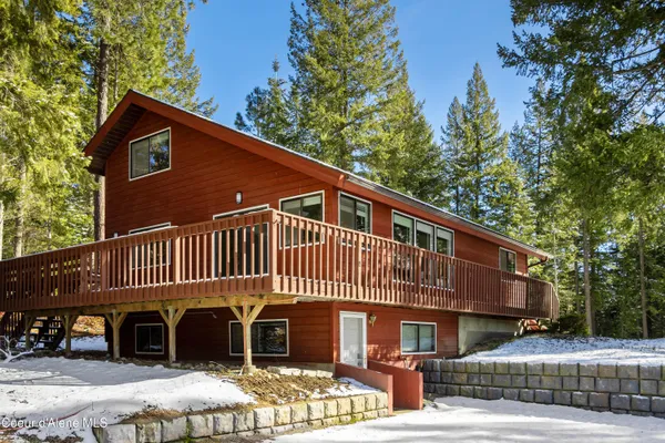 $879,000 | 176 Swan Shores Drive, Sagle, ID 83860