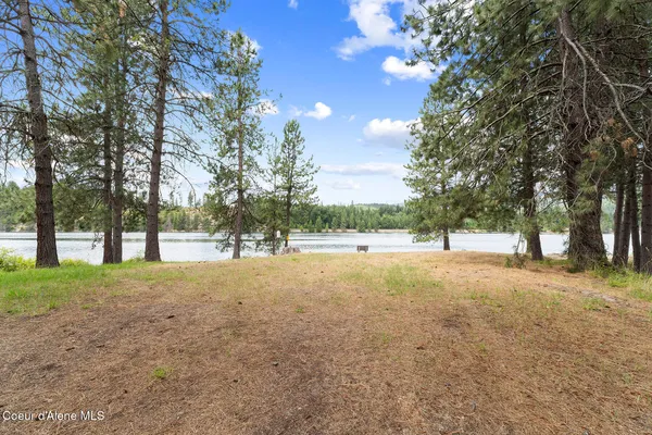 $879,000 | 176 Swan Shores Drive, Sagle, ID 83860