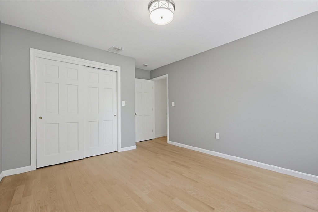 45 Baron Road Franklin, MA 02038 - Photo 23 of 42