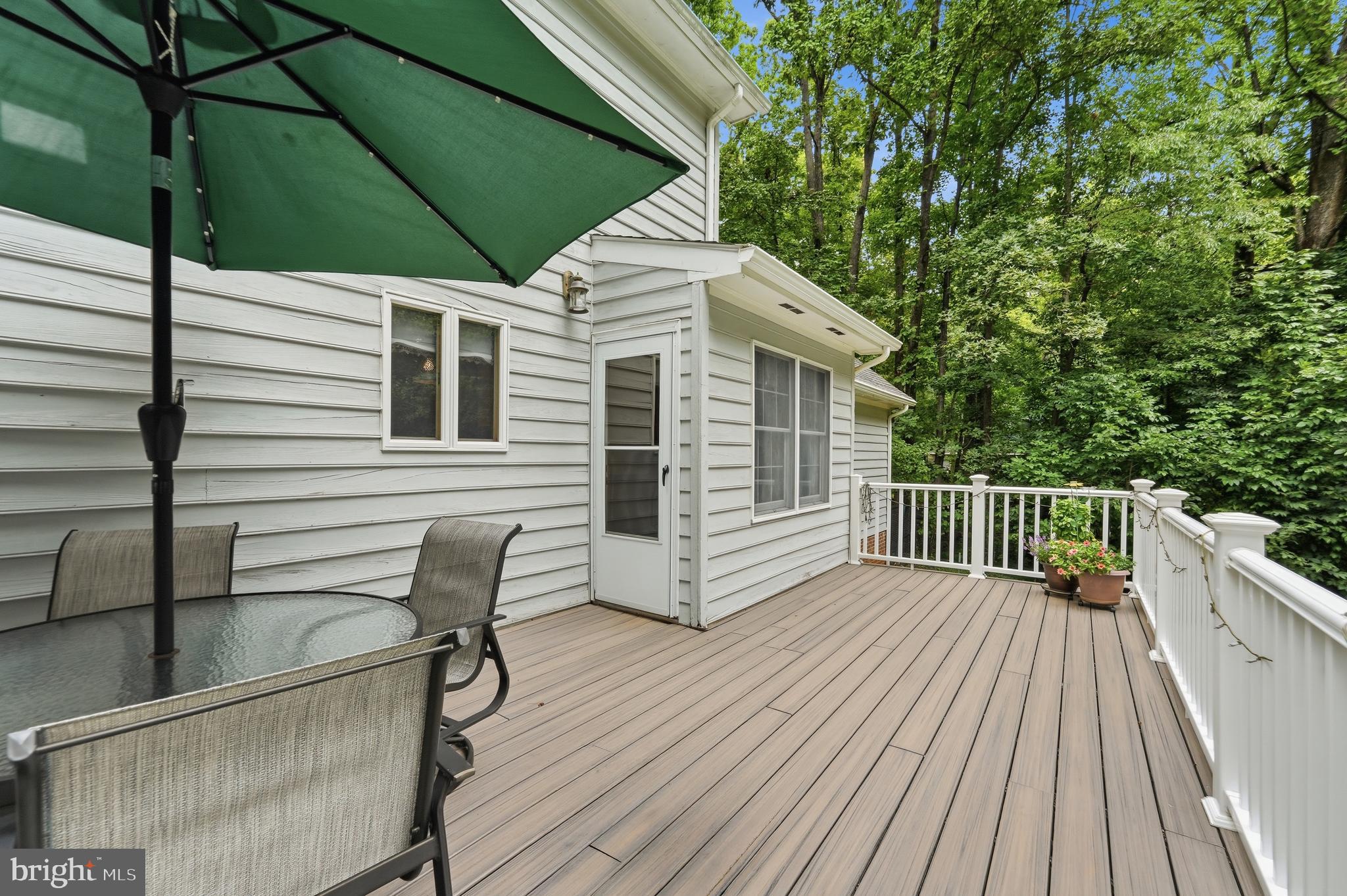 7237 Baldwin Ridge Road Warrenton, VA 20187 - Photo 33 of 63 Deck off kitchen