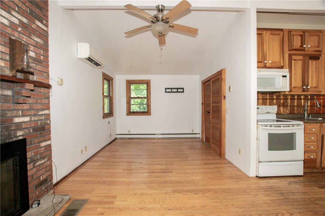 36 Burnham Street Charlestown, RI 02813 - Photo 6 of 17