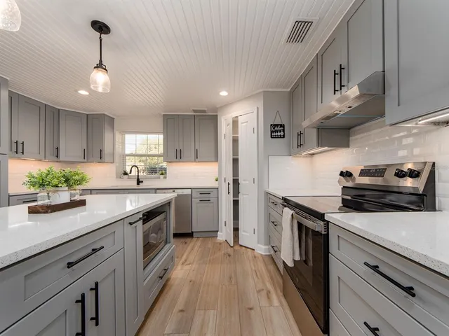 $599,000 | 1241 South Hercules Avenue, Clearwater, FL 33764