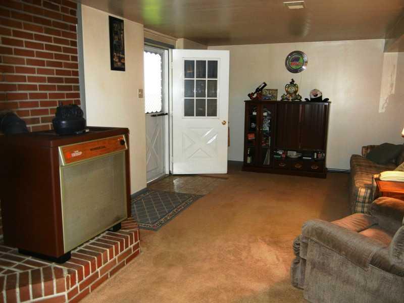 1064 Butler Road Freeport, PA 16229 - Photo 17 of 25 Family Room.