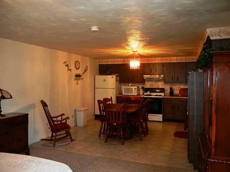 1064 Butler Road Freeport, PA 16229 - Photo 8 of 25 Kitchen.